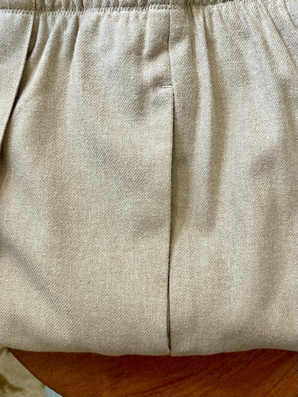 Vince Italian Wool Blend Pull-On Wide Leg Pants Medium Camel - Picture 8 of 8